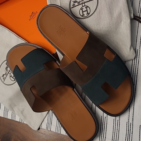 Hermès Izmir Sandal - Picture 3 of 16